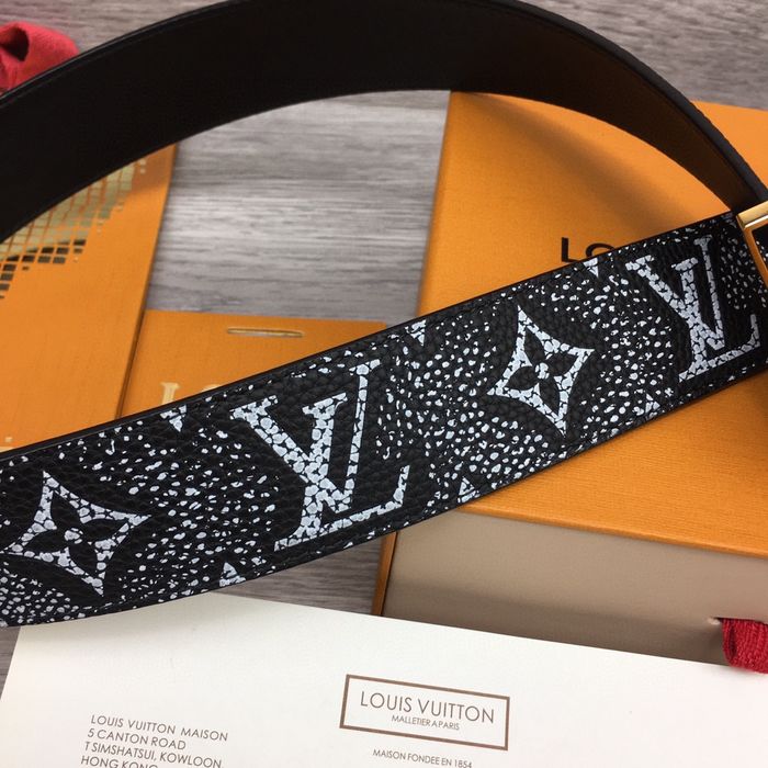 Louis Vuitton Belt 40MM LVB00071